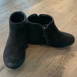 Toddler black booties